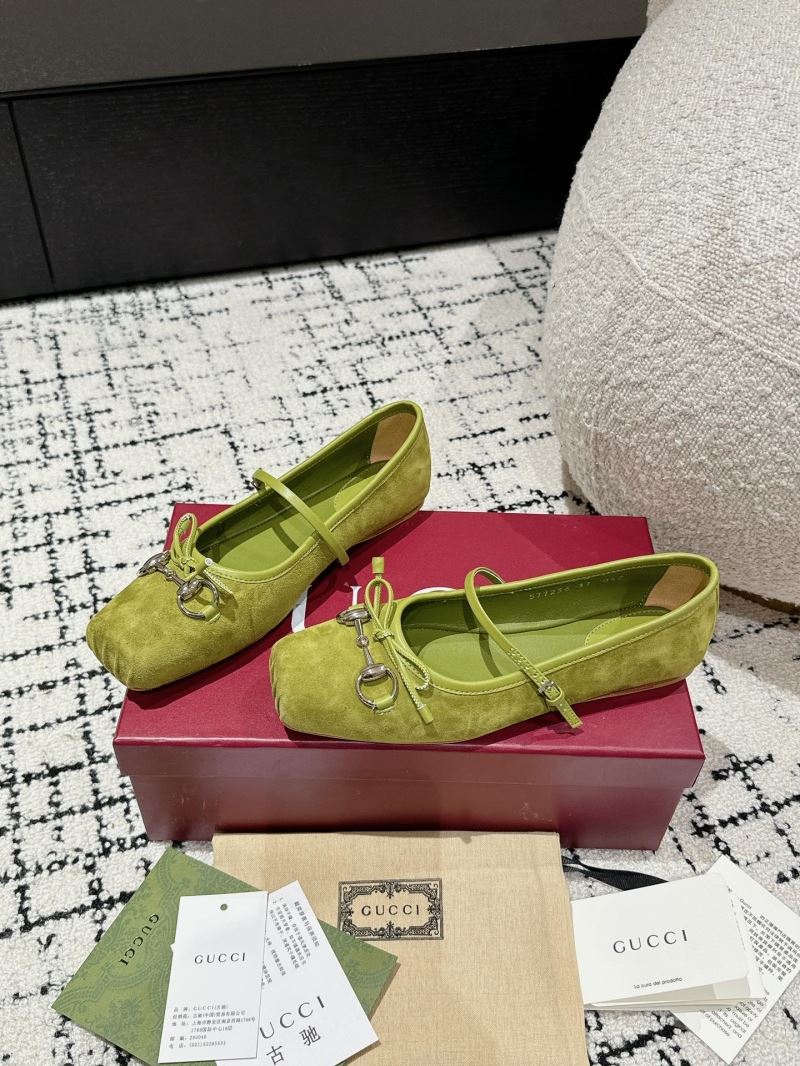 Gucci Flat Shoes